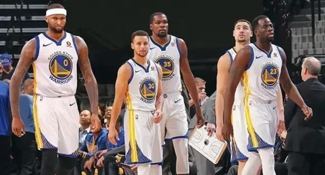 德转评年度最佳前锋：登贝莱、哈兰德、凯恩、姆巴佩入围（德转年度最佳前锋候选名单：姆巴佩、哈兰德、凯恩、登贝莱入选）