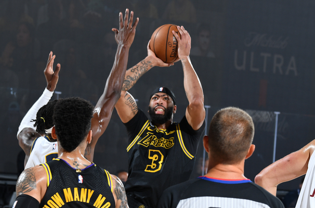 2-1！张帅晋级16强，决胜盘连输4局拒绝逆转，赛后振臂怒吼（2-1！张帅闯进16强，决胜盘连丢4局惊险拒逆转，赛后高举双臂怒吼）