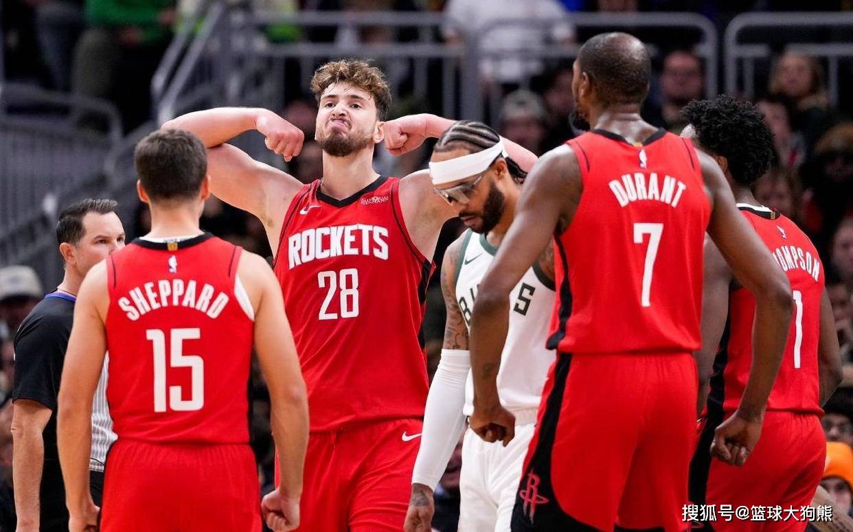 体育博主李平康：前国脚戴琳欠球迷钱不还，还辱骂对方 该球迷至今仍在病危中（体育博主李平康称前国脚戴琳拖欠球迷款并辱骂，当事球迷仍病危）