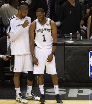 米体：劳塔罗近6个月奔波10.4万公里参加比赛，能绕地球三圈（米体：劳塔罗过去半年为比赛奔赴10.4万公里，折合绕地球三圈）