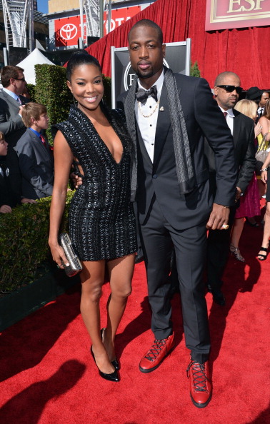 前进之鹰球员因嘲讽施蒂勒鼻子被罚款500欧，现已公开道歉（嘲讽施蒂勒鼻子被罚500欧，前进之鹰球员已公开致歉）