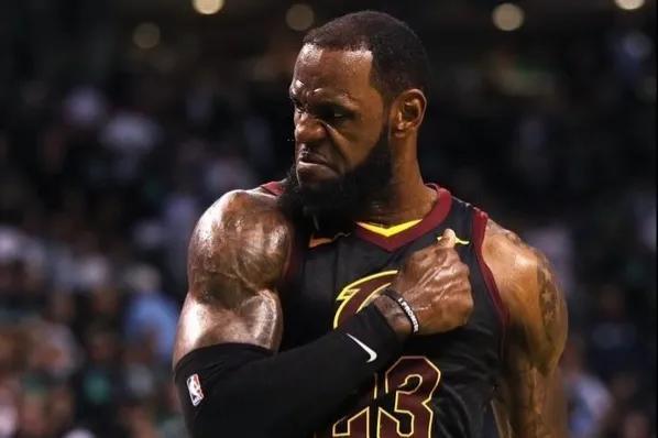 奥乌苏去津门虎？于根伟：目前不可能敲定引援，别轻信传闻（传奥乌苏加盟津门虎？于根伟：引援尚未敲定，勿信传闻）